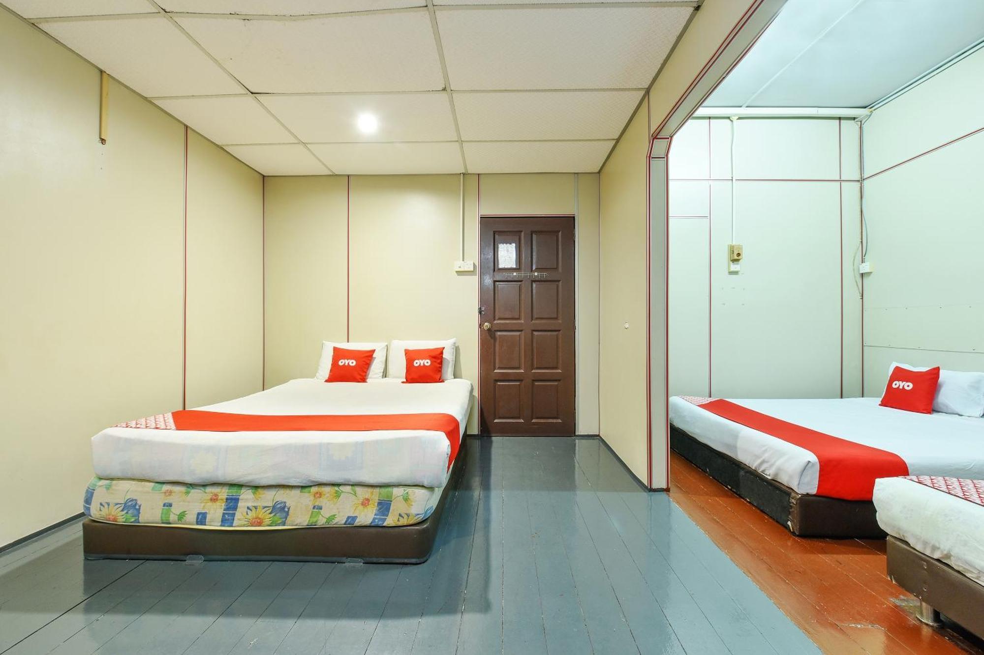 Oyo 90627 Pulau Ketam Inn Кланг Екстериор снимка